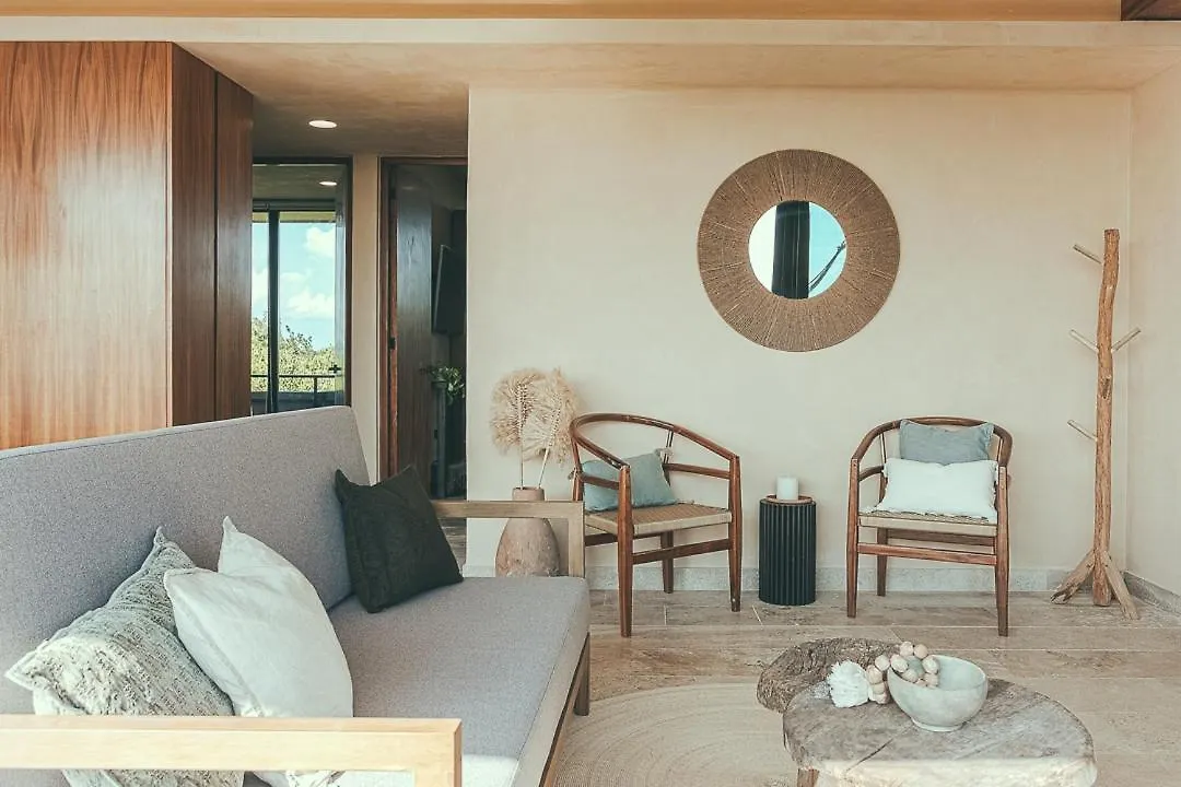 Luxury And Mordern Beachfront Condo By Bt Homes Tancah Messico