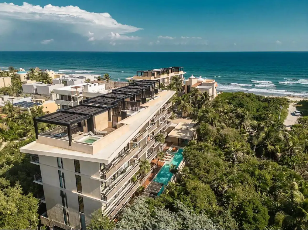 Luxury And Mordern Beachfront Condo By Bt Homes Tancah